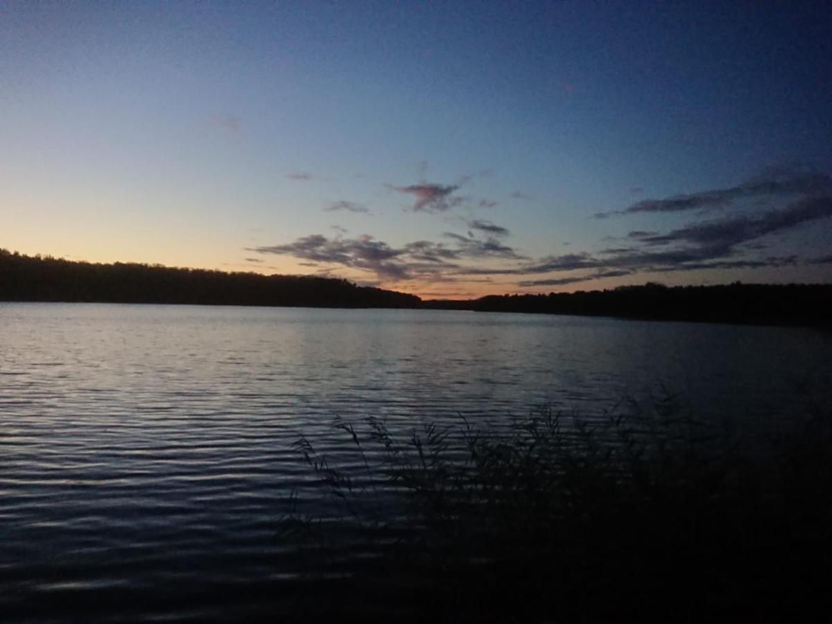 Ferienhaus Reetdach 1300Qm Privatgrundstueck Bootssteg Sauna Templin Luebbesee Uckermark Erholung Pur Seenplatte Petersdorf  Eksteriør bilde