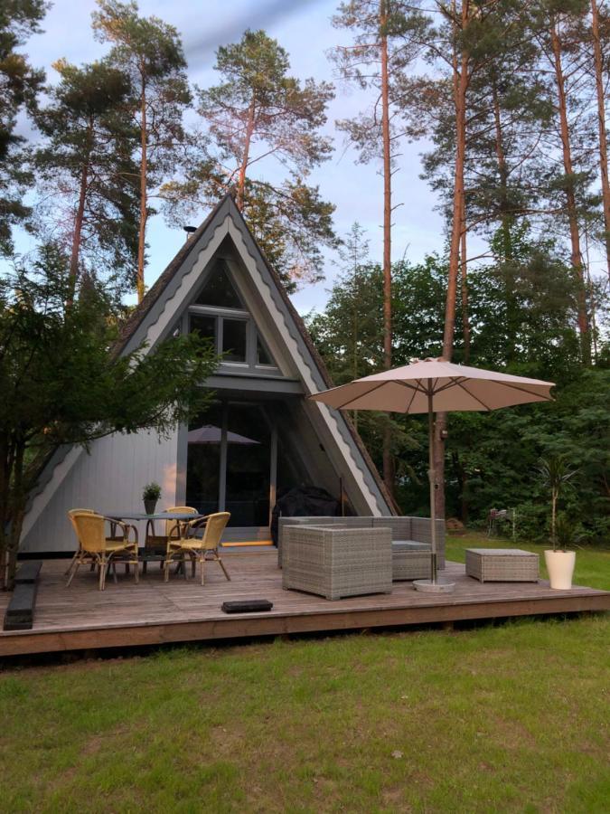 Ferienhaus Reetdach 1300Qm Privatgrundstueck Bootssteg Sauna Templin Luebbesee Uckermark Erholung Pur Seenplatte Petersdorf  Eksteriør bilde