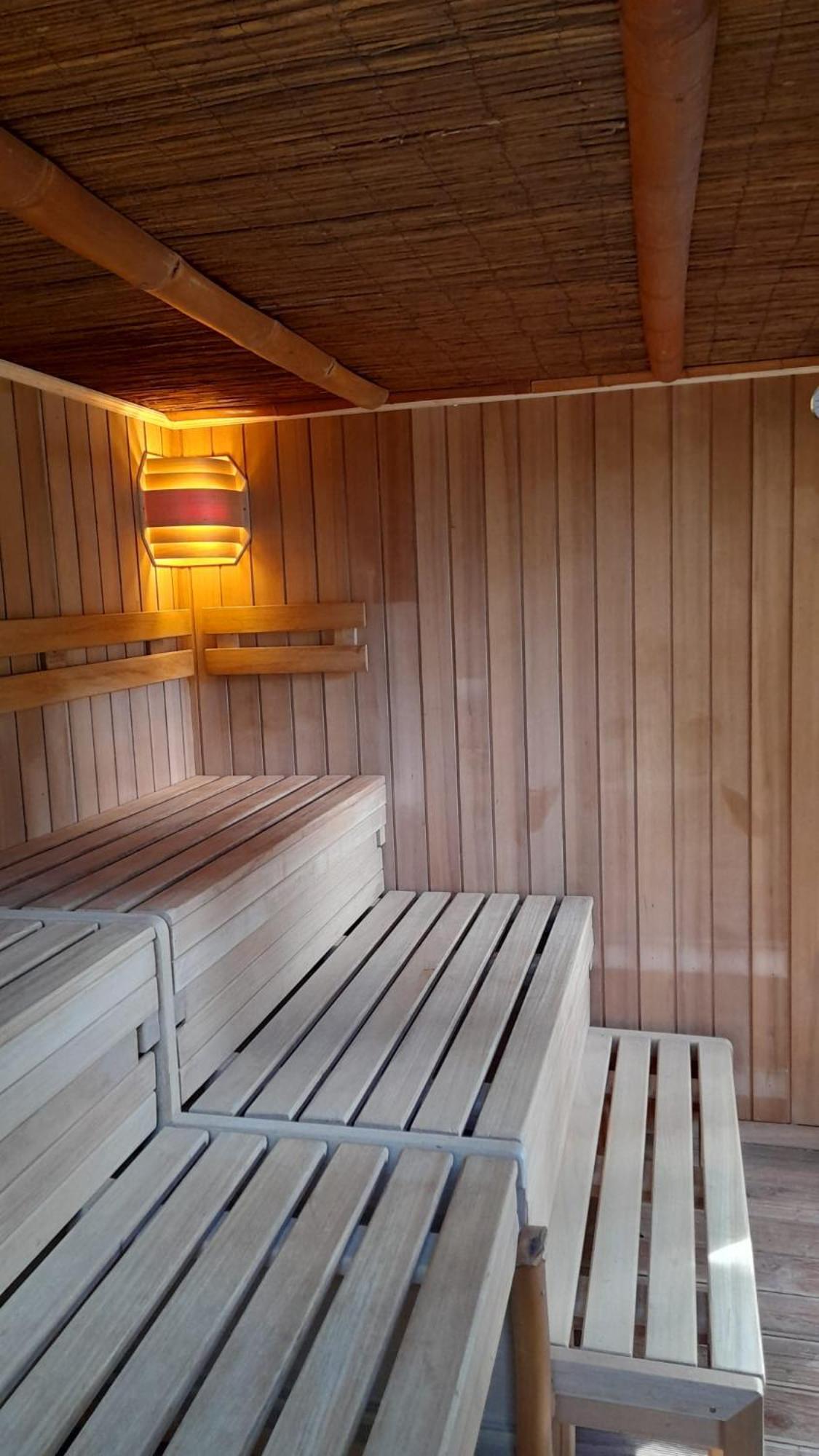Ferienhaus Reetdach 1300Qm Privatgrundstueck Bootssteg Sauna Templin Luebbesee Uckermark Erholung Pur Seenplatte Petersdorf  Eksteriør bilde